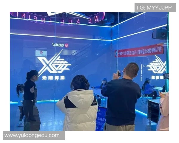 南京街舞队默契配合探讨：如何在街舞中实现团队协作与个人风格的完美结合